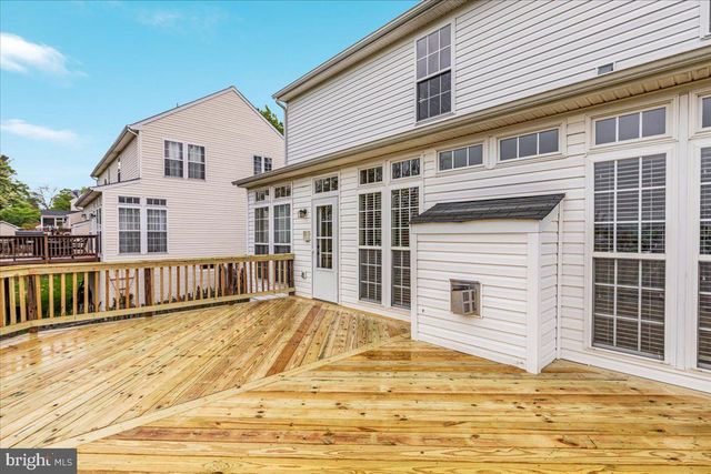 33 POTTERFIELD DR, Lovettsville, VA 20180