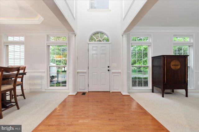 33 POTTERFIELD DR, Lovettsville, VA 20180