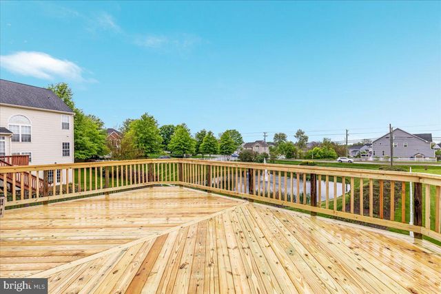 33 POTTERFIELD DR, Lovettsville, VA 20180
