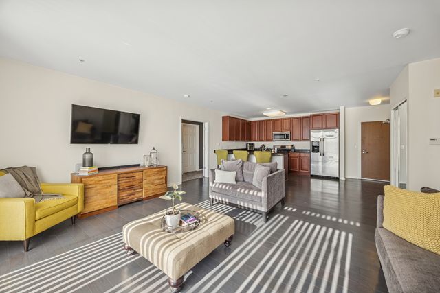 7753 Van Buren Street 211, Forest Park, IL 60130