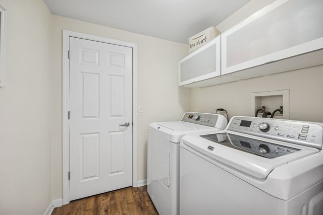 7753 Van Buren Street 211, Forest Park, IL 60130