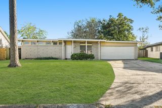 13306 Oak Leaf Lane, Houston, TX 77015