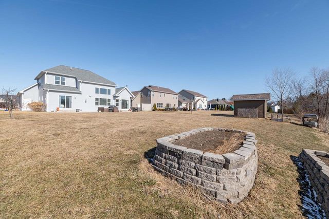 1425 Isabel LANE, Burlington, WI 53105