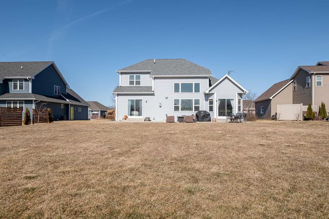 1425 Isabel LANE, Burlington, WI 53105