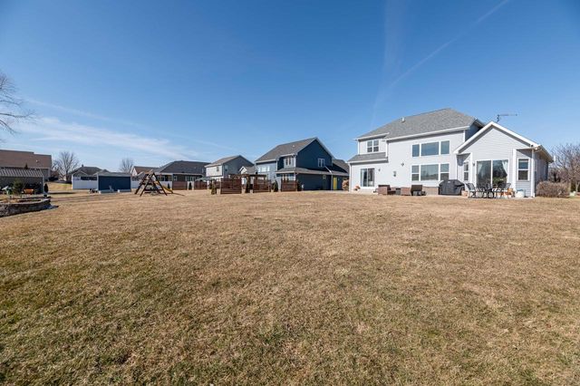 1425 Isabel LANE, Burlington, WI 53105