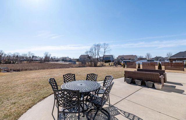 1425 Isabel LANE, Burlington, WI 53105