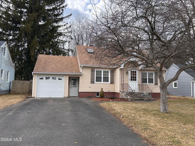 1026 Eugene Drive, Rotterdam, NY 12303