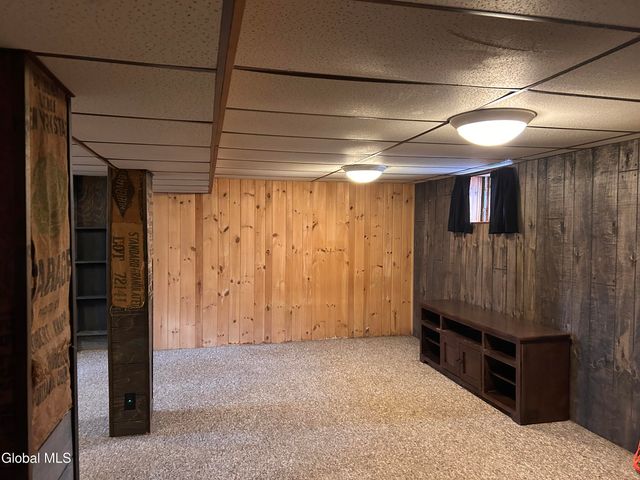 1026 Eugene Drive, Rotterdam, NY 12303