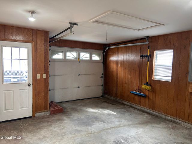 1026 Eugene Drive, Rotterdam, NY 12303