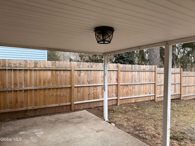 1026 Eugene Drive, Rotterdam, NY 12303