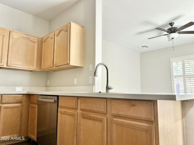 1567 S AVOCET Street, Gilbert, AZ 85296