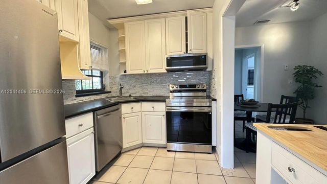 2475 SW 24th Terrace, Miami, FL 33145