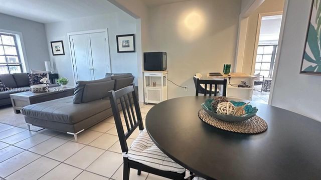 2475 SW 24th Terrace, Miami, FL 33145
