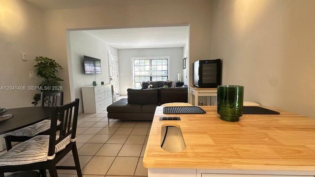 2475 SW 24th Terrace, Miami, FL 33145