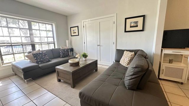 2475 SW 24th Terrace, Miami, FL 33145