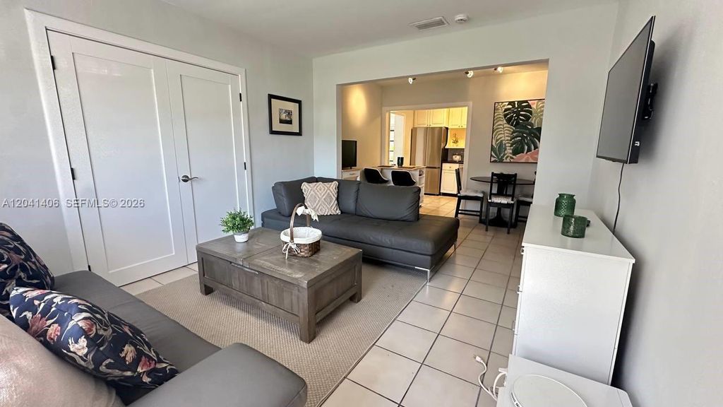 2475 SW 24th Terrace, Miami, FL 33145