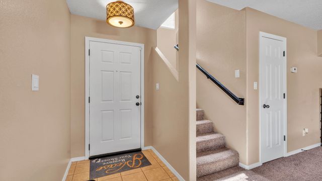 6257 Nardos Road NW, Albuquerque, NM 87114