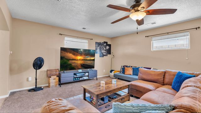 6257 Nardos Road NW, Albuquerque, NM 87114