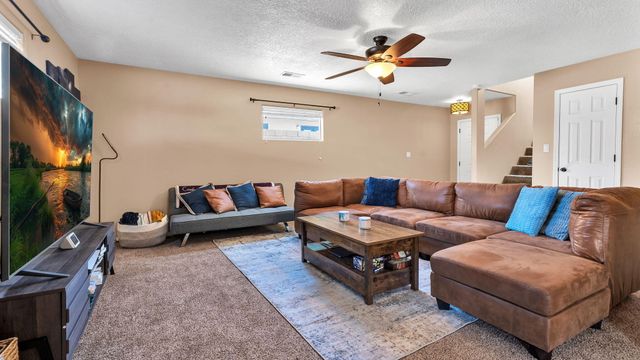 6257 Nardos Road NW, Albuquerque, NM 87114