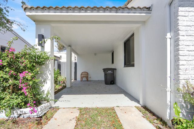 431 52nd Street, West Palm Beach, FL 33407