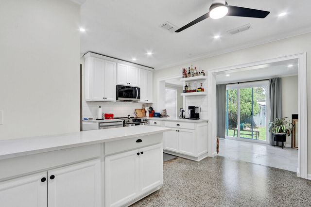 431 52nd Street, West Palm Beach, FL 33407