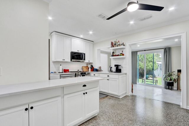 431 52nd Street, West Palm Beach, FL 33407