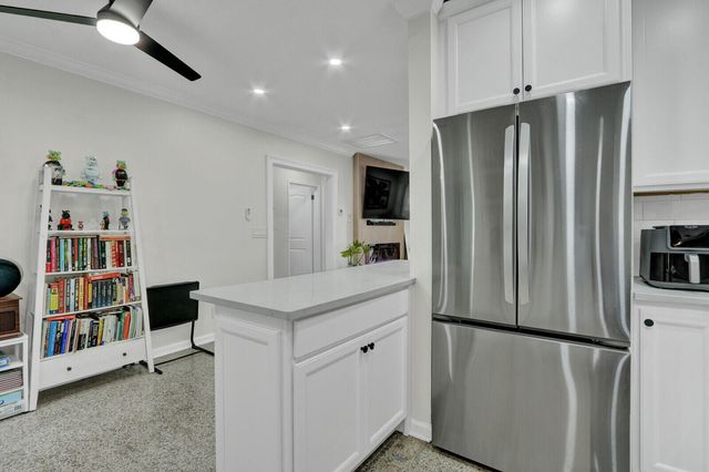 431 52nd Street, West Palm Beach, FL 33407