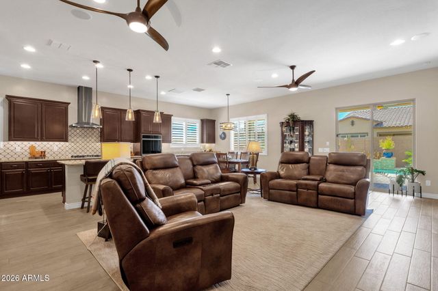 20945 E RAVEN Drive, Queen Creek, AZ 85142