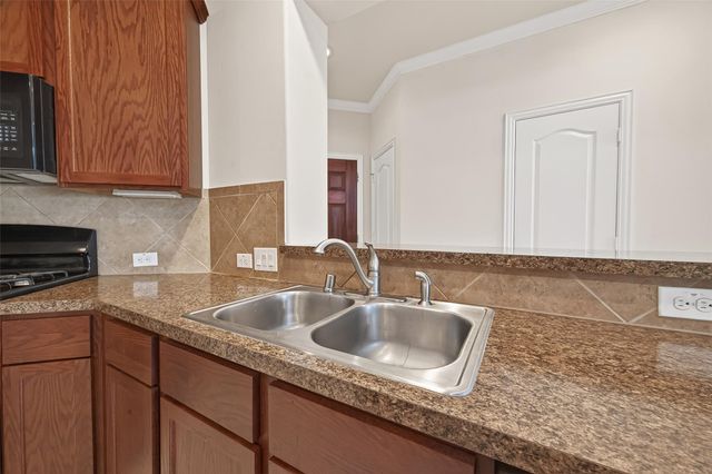 5116 Dartmoor Ridge Trail, Houston, TX 77066