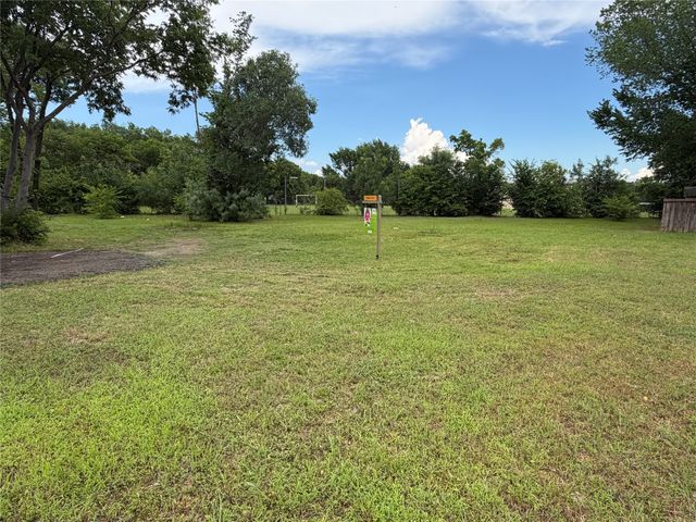10333 Abraham Road, Dallas, TX 75227