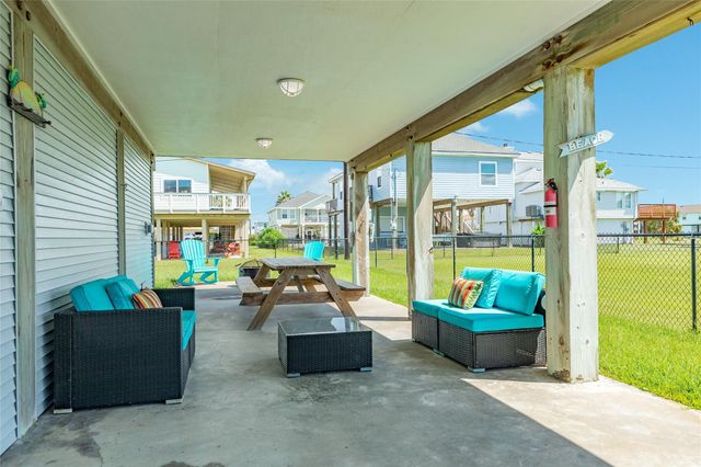 4107 Hardin Drive, Galveston, TX 77554