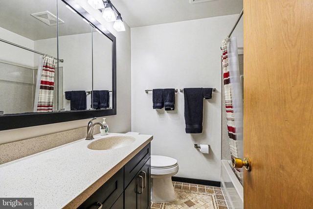 2356 MOUNT PLEASANT RD, Mount Joy, PA 17552