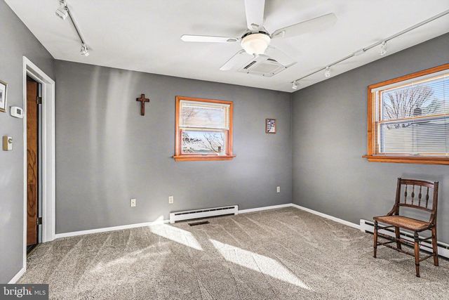 2356 MOUNT PLEASANT RD, Mount Joy, PA 17552