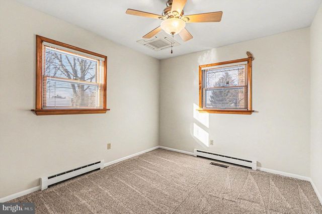 2356 MOUNT PLEASANT RD, Mount Joy, PA 17552