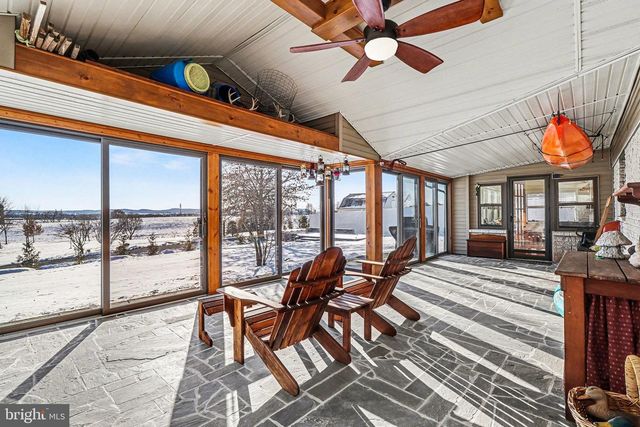 2356 MOUNT PLEASANT RD, Mount Joy, PA 17552