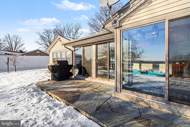 2356 MOUNT PLEASANT RD, Mount Joy, PA 17552