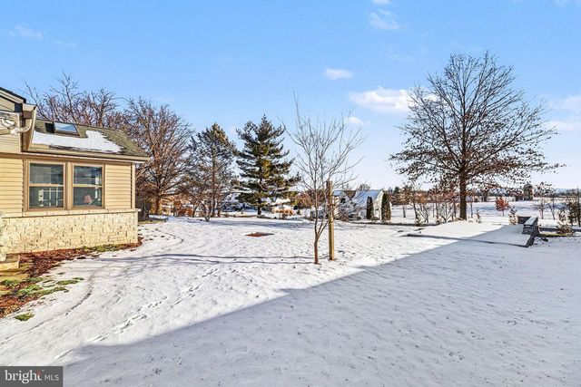 2356 MOUNT PLEASANT RD, Mount Joy, PA 17552