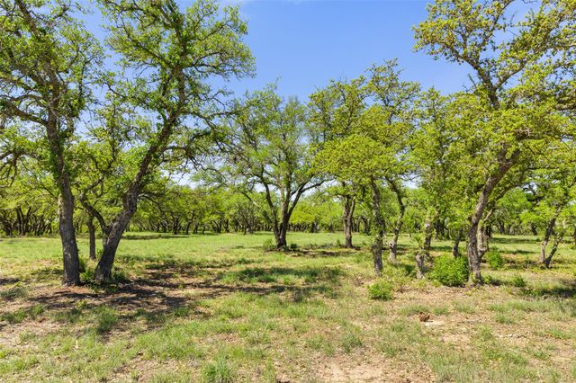 793 Gibson RD, Johnson City, TX 78636