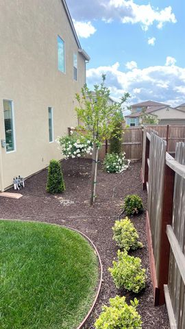 7321 Dorstone Way, Sacramento, CA 95829