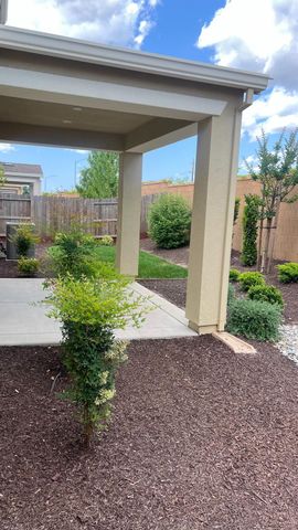 7321 Dorstone Way, Sacramento, CA 95829