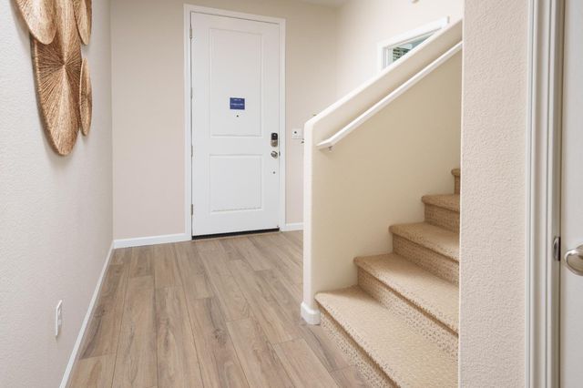 7321 Dorstone Way, Sacramento, CA 95829