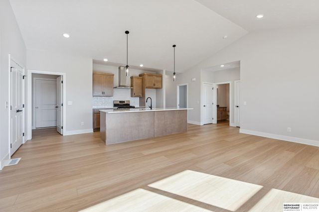 21409 Y Street, Elkhorn, NE 68022