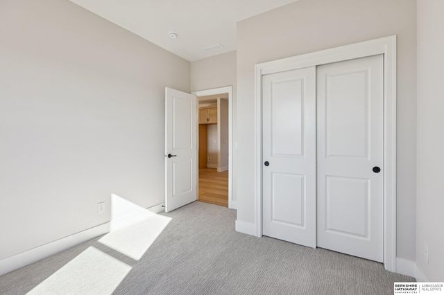 21409 Y Street, Elkhorn, NE 68022