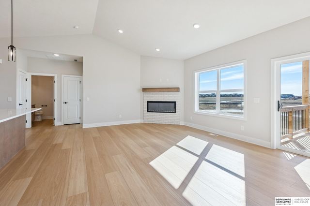 21409 Y Street, Elkhorn, NE 68022