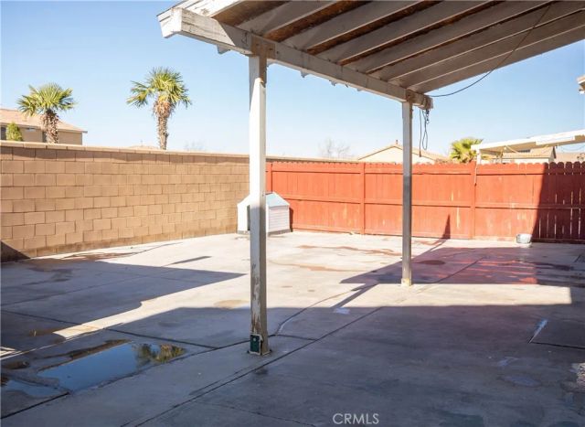 8738 Redondo Avenue, Hesperia, CA 92344