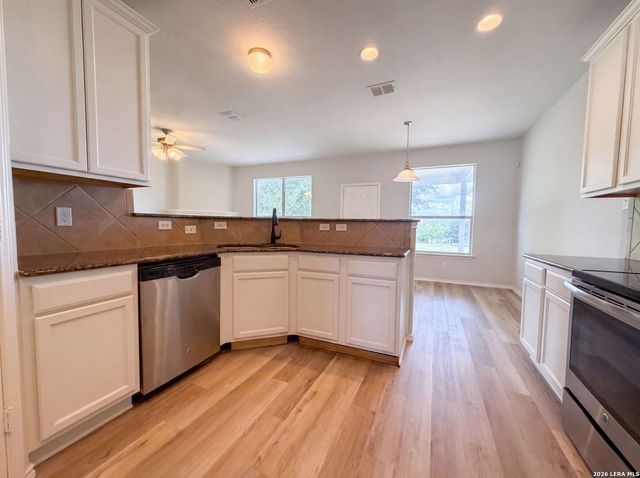 3765 Columbia, Cibolo, TX 78108