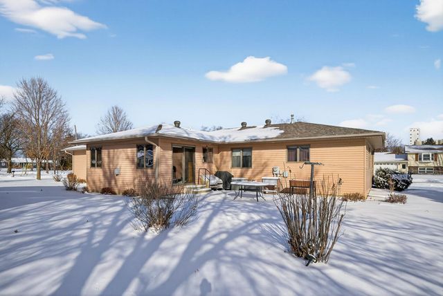 302 Cross Street, Lake City, MN 55041