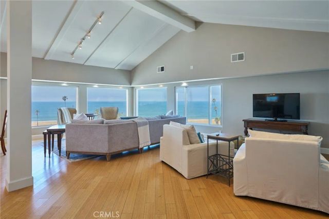 151 Napoleon Street, Playa Del Rey, CA 90293