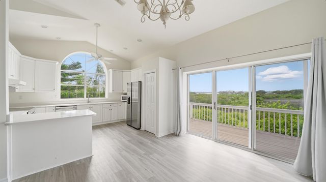 300 Riverside Blvd, St Augustine, FL 32080