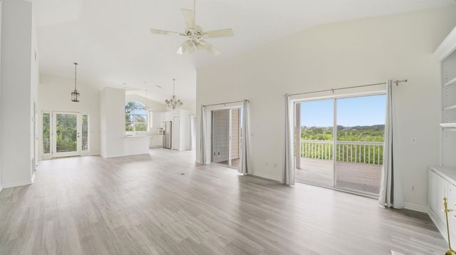 300 Riverside Blvd, St Augustine, FL 32080